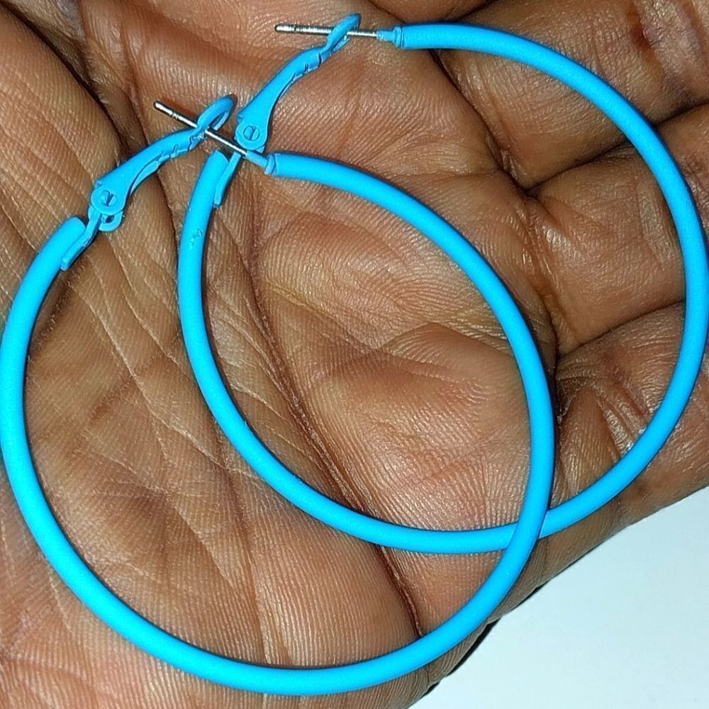 Super cute fashion hoop earrings